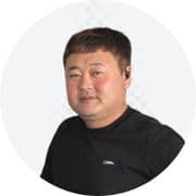 김우영